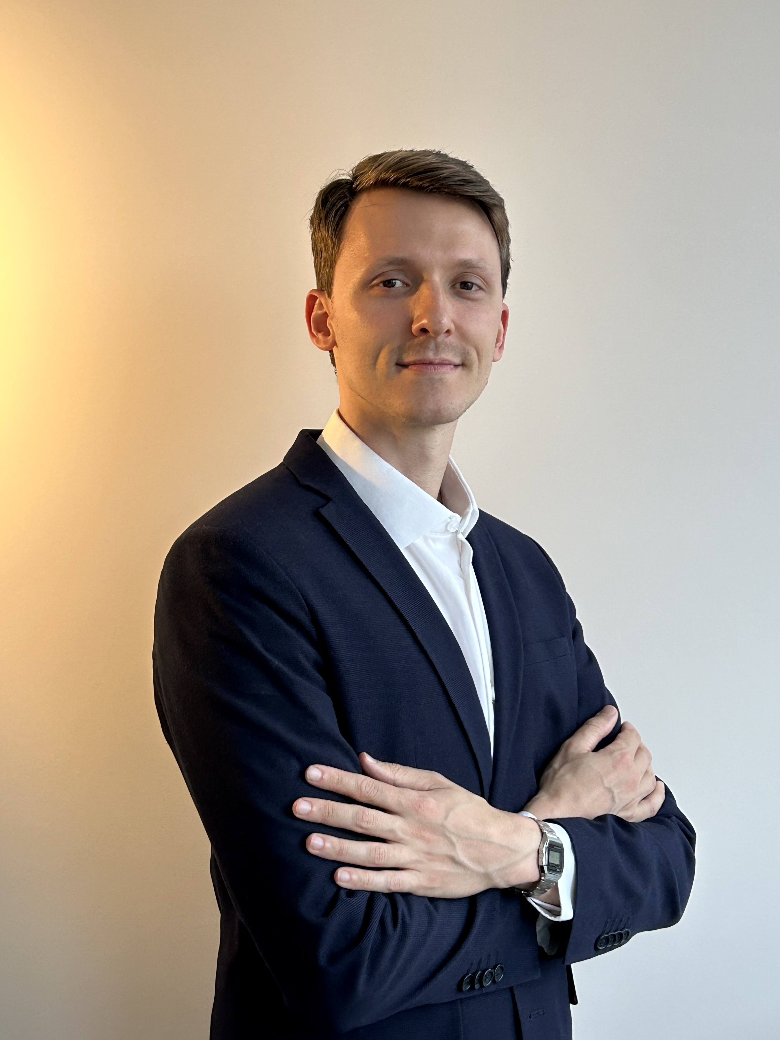 Dr. Celso Pertile — Oftalmologista em Erechim/RS